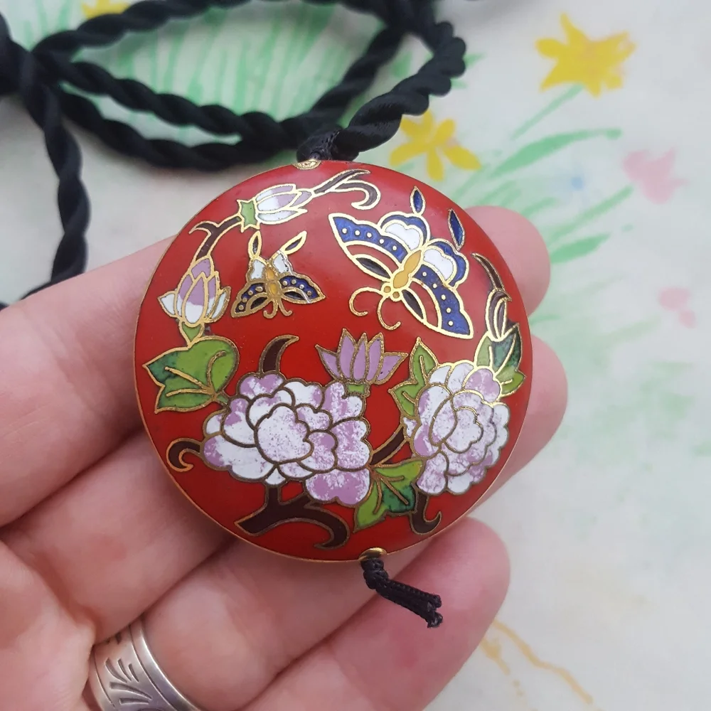🌙Vintage Cloisonne Disc Silk Rope Necklace